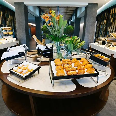 Splendido Bay Luxury Szálloda 5*