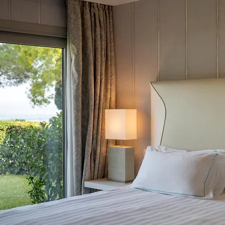 Splendido Bay Luxury Hotel
