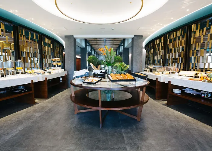 Отель Splendido Bay Luxury